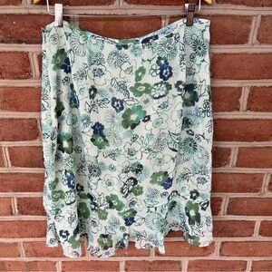 Lightweight flowy floral skirt. 14